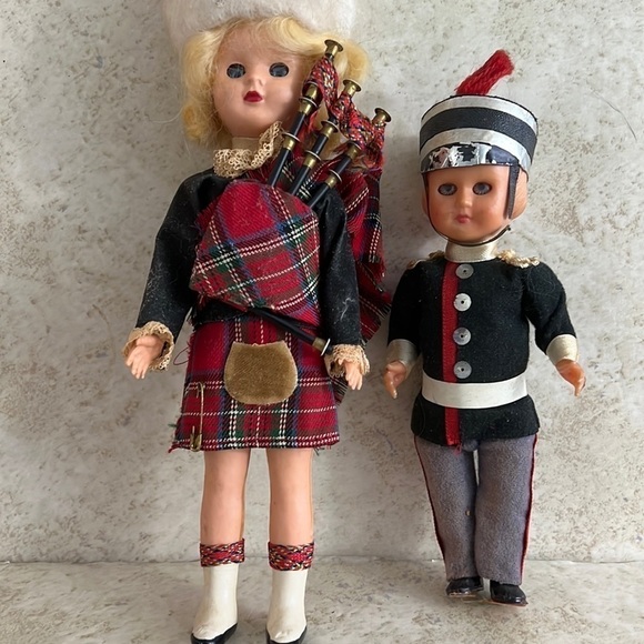 Vintage Celluloid Blinking Eyes Dolls Bagpipe Girl Band Player - Picture 4 of 6